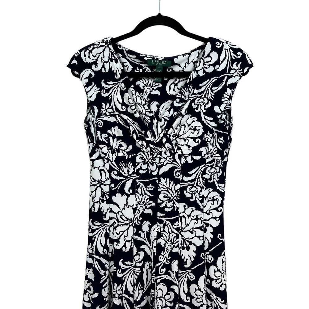 Lauren Ralph Lauren Women Dress Floral Fit & Flare Ruched VNeck Cap Sleeves Sz 4 - Picture 2 of 5